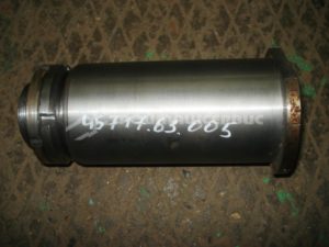 Ось гидроцилиндра подъема стрелы КС-45717.63.005